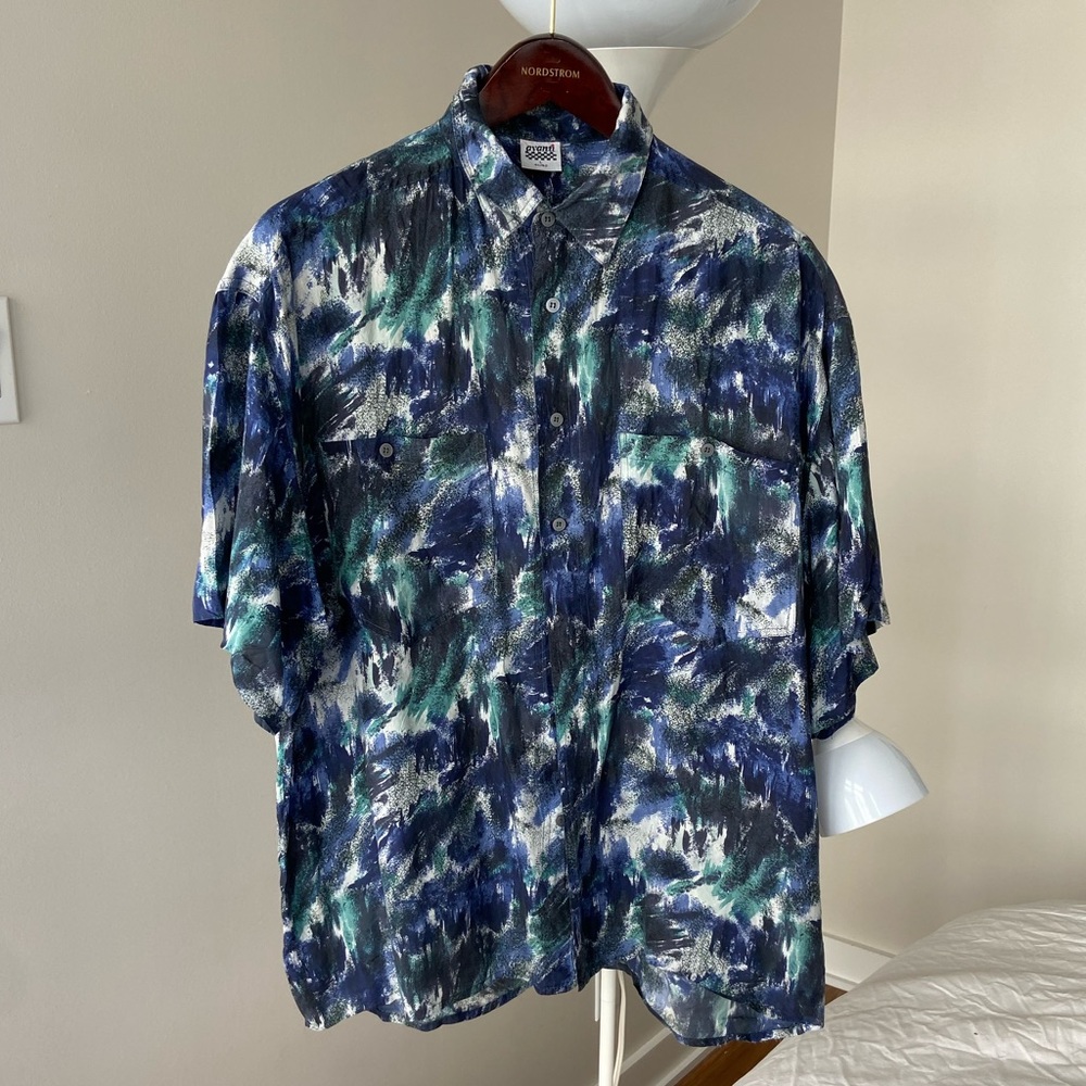 Vintage Silk Short Sleeve Shirt in Large